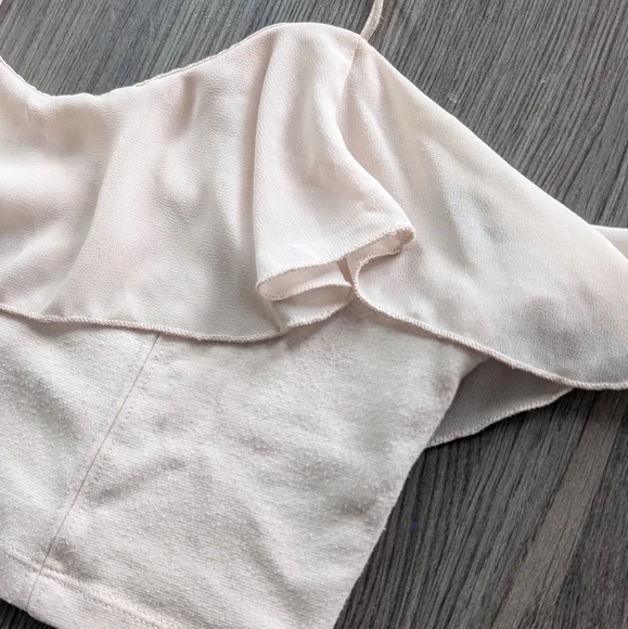 Forever 21 Ruffle Crop Top - Picture 3 of 5